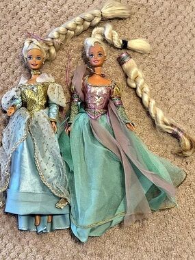 Mattel Barbie as Rapunzel Fashion Dolls Blue & Green